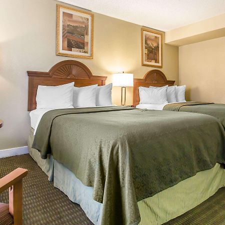 Quality Inn Lawton Buitenkant foto